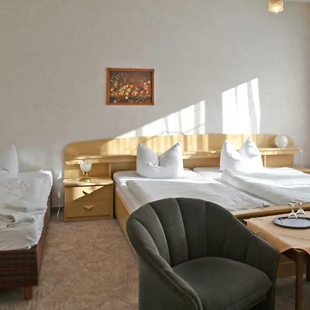 Hotel Gaststaette Und _zum Dorfk Kerkwitz